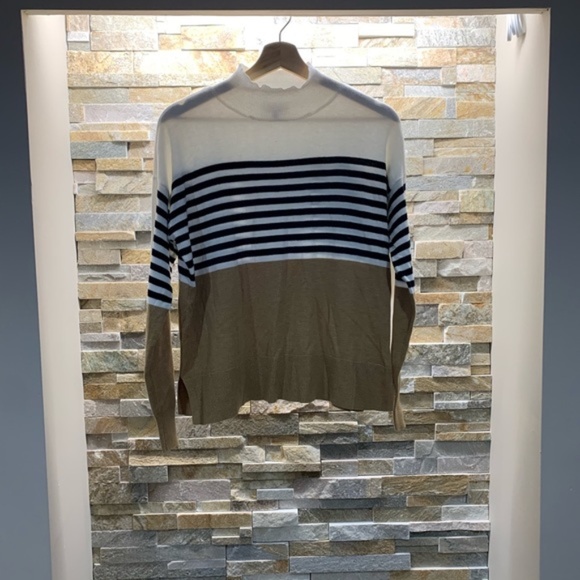 COURT & ROWE Stripe Colorblock Sweater - Picture 9 of 10